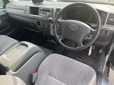 Toyota HIACE  с аукциона в Японии