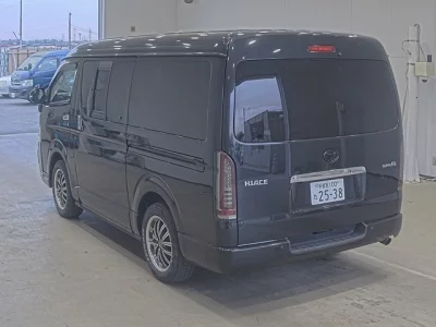 Toyota HIACE VAN  с аукциона в Японии