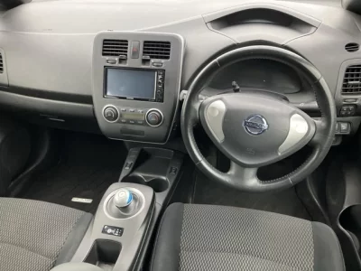 Nissan LEAF  с аукциона в Японии