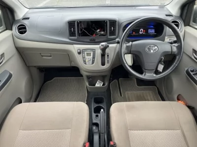 Toyota PIXIS EPOCH  с аукциона в Японии