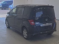 Honda FREED лот № 1462 оценка RB  с аукциона в Японии 1