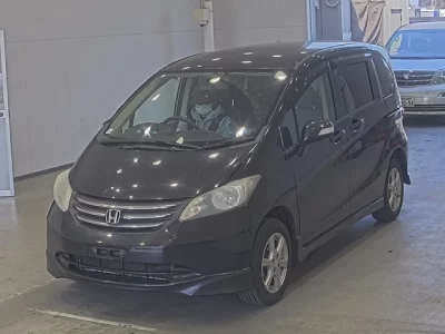Honda FREED  с аукциона в Японии