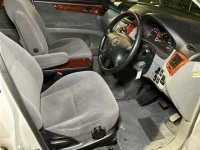 Toyota IPSUM лот № 30176 оценка 4  с аукциона в Японии 6