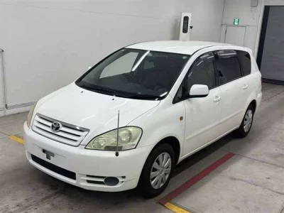 Toyota Ipsum