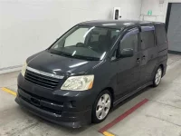 Toyota NOAH лот № 90322 оценка 3.5  с аукциона в Японии 3