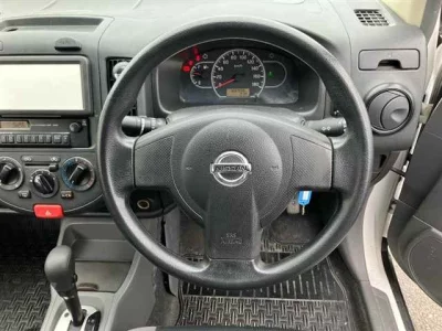 Nissan AD