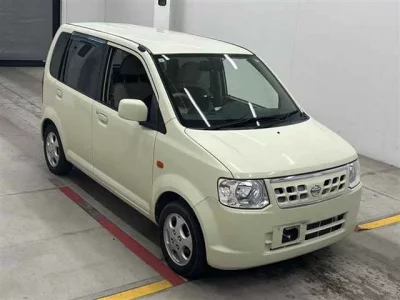 Nissan Otti