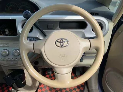 Toyota PORTE  с аукциона в Японии