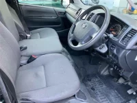 Toyota HIACE VAN лот № 30010 оценка R  с аукциона в Японии 6