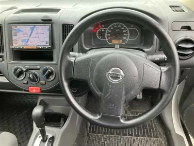 Nissan AD