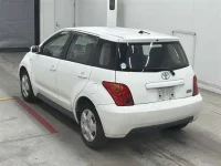 Toyota IST лот № 30027 оценка 3.5  с аукциона в Японии 1