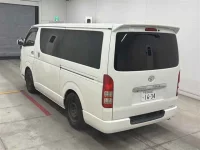 Toyota HIACE VAN лот № 30016 оценка R  с аукциона в Японии 1
