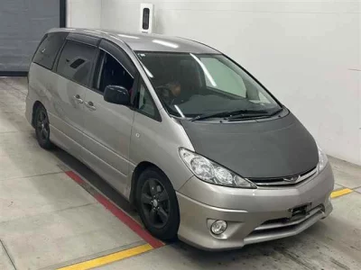 Toyota ESTIMA  с аукциона в Японии