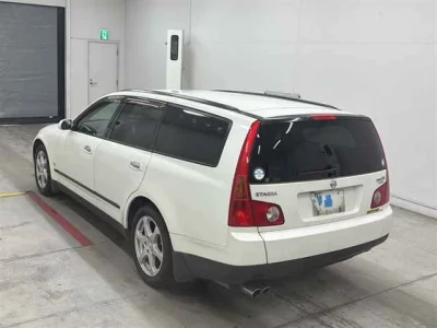 Nissan STAGEA  с аукциона в Японии