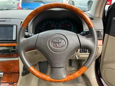 Toyota ALLION  с аукциона в Японии