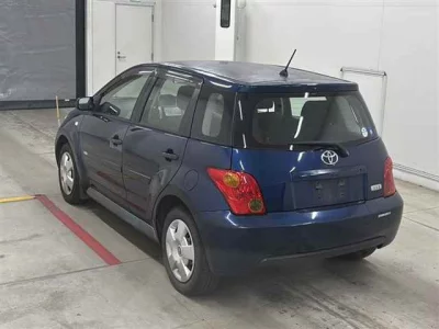 Toyota IST  с аукциона в Японии