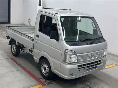 Nissan NT100 Clipper