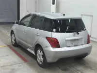 Toyota IST лот № 30073 оценка 3.5  с аукциона в Японии 1