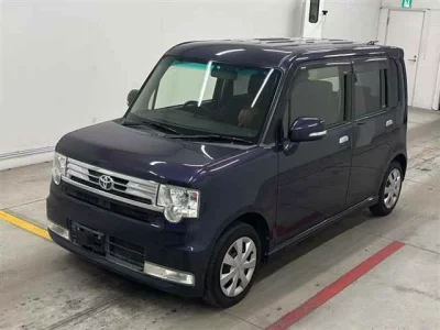 Toyota PIXIS SPACE  с аукциона в Японии