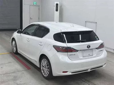 Lexus CT  с аукциона в Японии