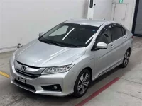 Honda GRACE лот № 30096 оценка 4  с аукциона в Японии 3