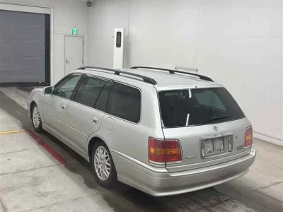 Toyota Crown Estate