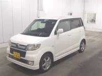 Honda ZEST лот № 1047 оценка 3  с аукциона в Японии 3