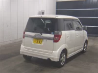 Honda ZEST лот № 1047 оценка 3  с аукциона в Японии 4