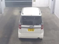 Honda ZEST лот № 1047 оценка 3  с аукциона в Японии 5