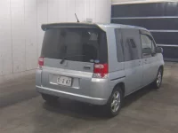 Honda MOBILIO лот № 1041 оценка 4  с аукциона в Японии 4