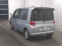Honda MOBILIO лот № 1041 оценка 4  с аукциона в Японии 1