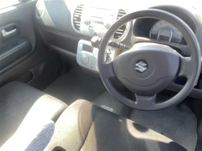Suzuki MRWAGON