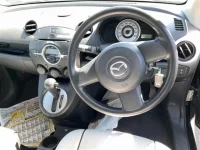 Mazda DEMIO лот № 3017 оценка R  с аукциона в Японии 2