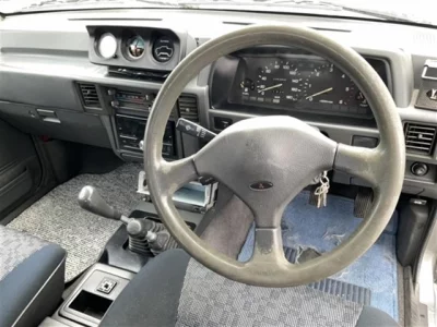 Mitsubishi Strada