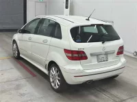 Mercedes-Benz B CLASS лот № 90225 оценка 3.5  с аукциона в Японии 1