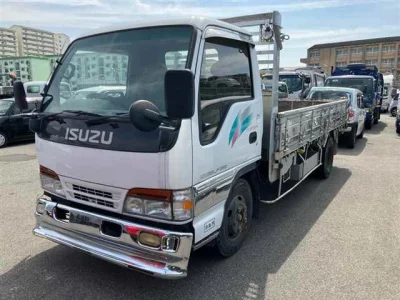 Isuzu Elf