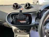 Smart FORFOUR лот № 90267 оценка 3.5  с аукциона в Японии 5