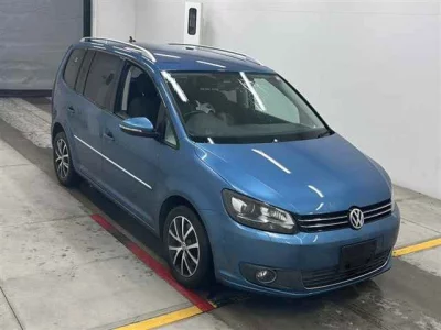Volkswagen GOLF TOURAN  с аукциона в Японии