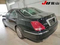 Toyota CROWN лот № 5039 оценка R  с аукциона в Японии 1