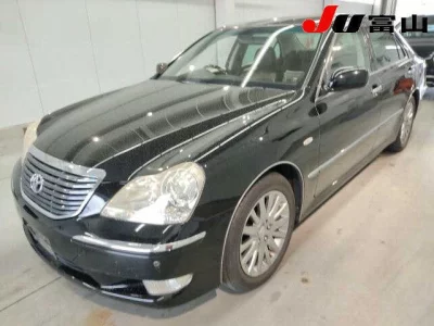 Toyota CROWN  с аукциона в Японии