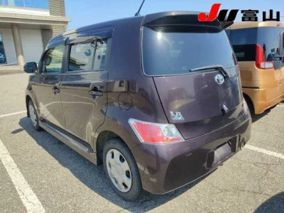 Toyota bB