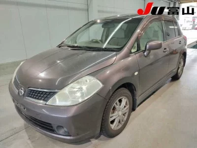 Nissan TIIDA  с аукциона в Японии
