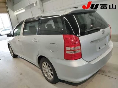 Toyota WISH  с аукциона в Японии