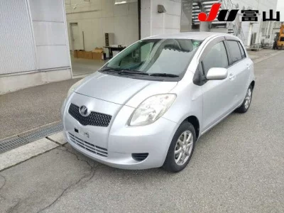 Toyota VITZ  с аукциона в Японии