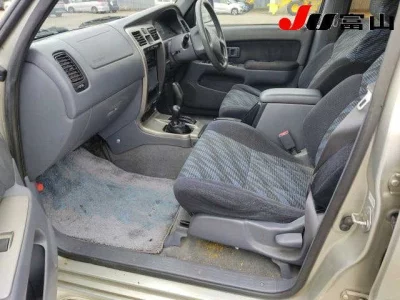 Toyota HILUX SURF  с аукциона в Японии