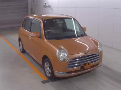 Daihatsu MIRA  с аукциона в Японии