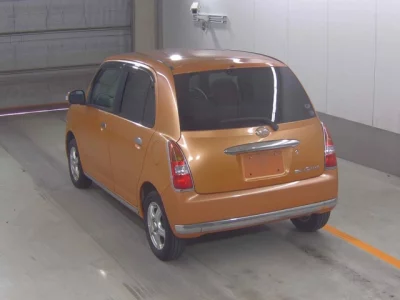 Daihatsu MIRA  с аукциона в Японии