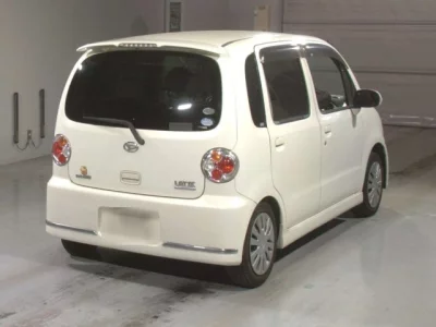 Daihatsu MOVE LATTE