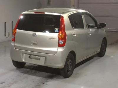 Daihatsu MIRA  с аукциона в Японии