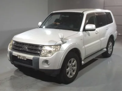 Mitsubishi PAJERO  с аукциона в Японии
